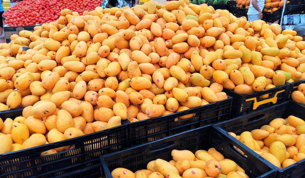 Fruit market