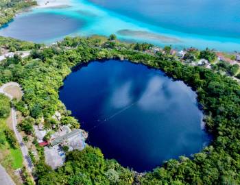 Cenote Azul Bacalar