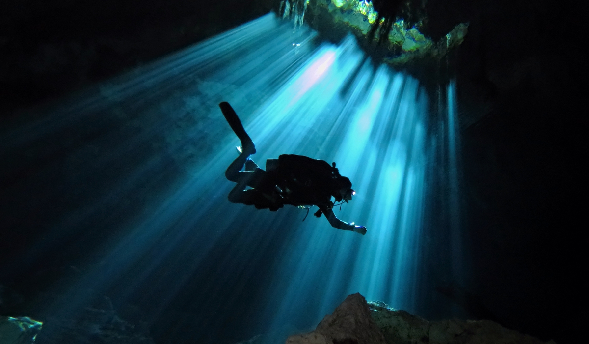 Cenote Diving