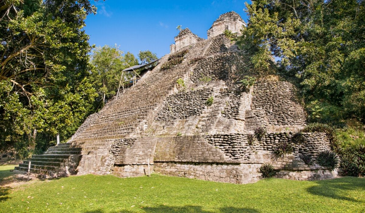 Dzibanche Ruins Dzibanche Ruins
